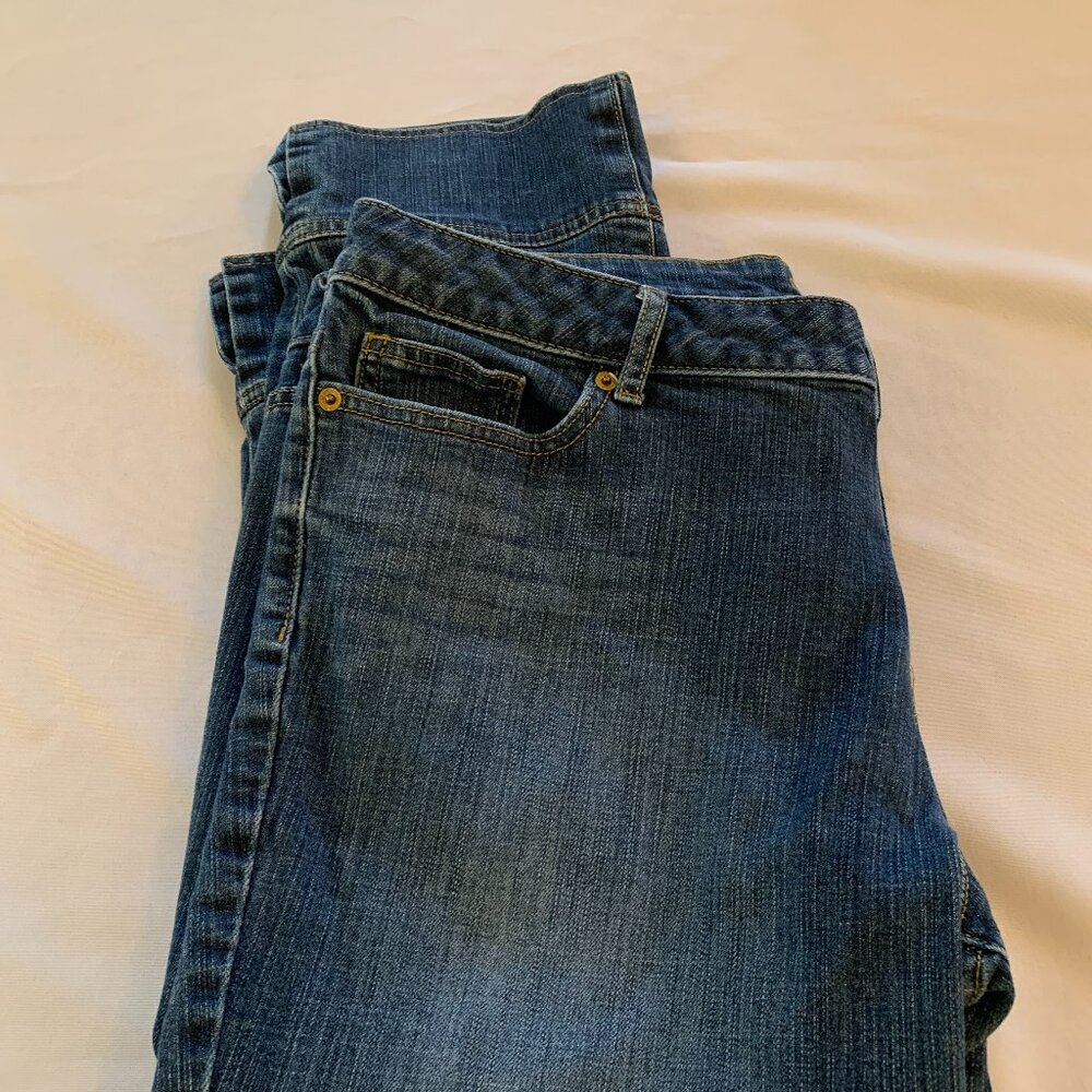 Vera Wang Denim Capri Size 16